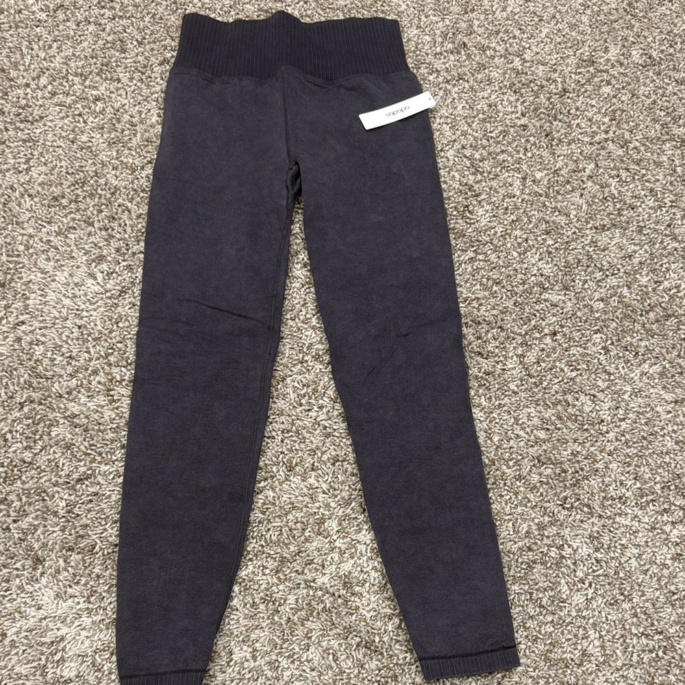 Ododos leggings size small. New with tags. Faded navy blue color